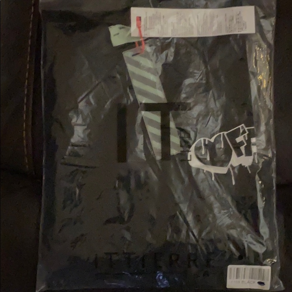 Brand new off-white T-shirt black and white